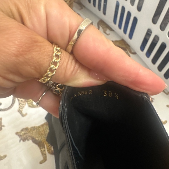 Valentino stud leather boots - size 38 1/2 - Picture 7 of 8